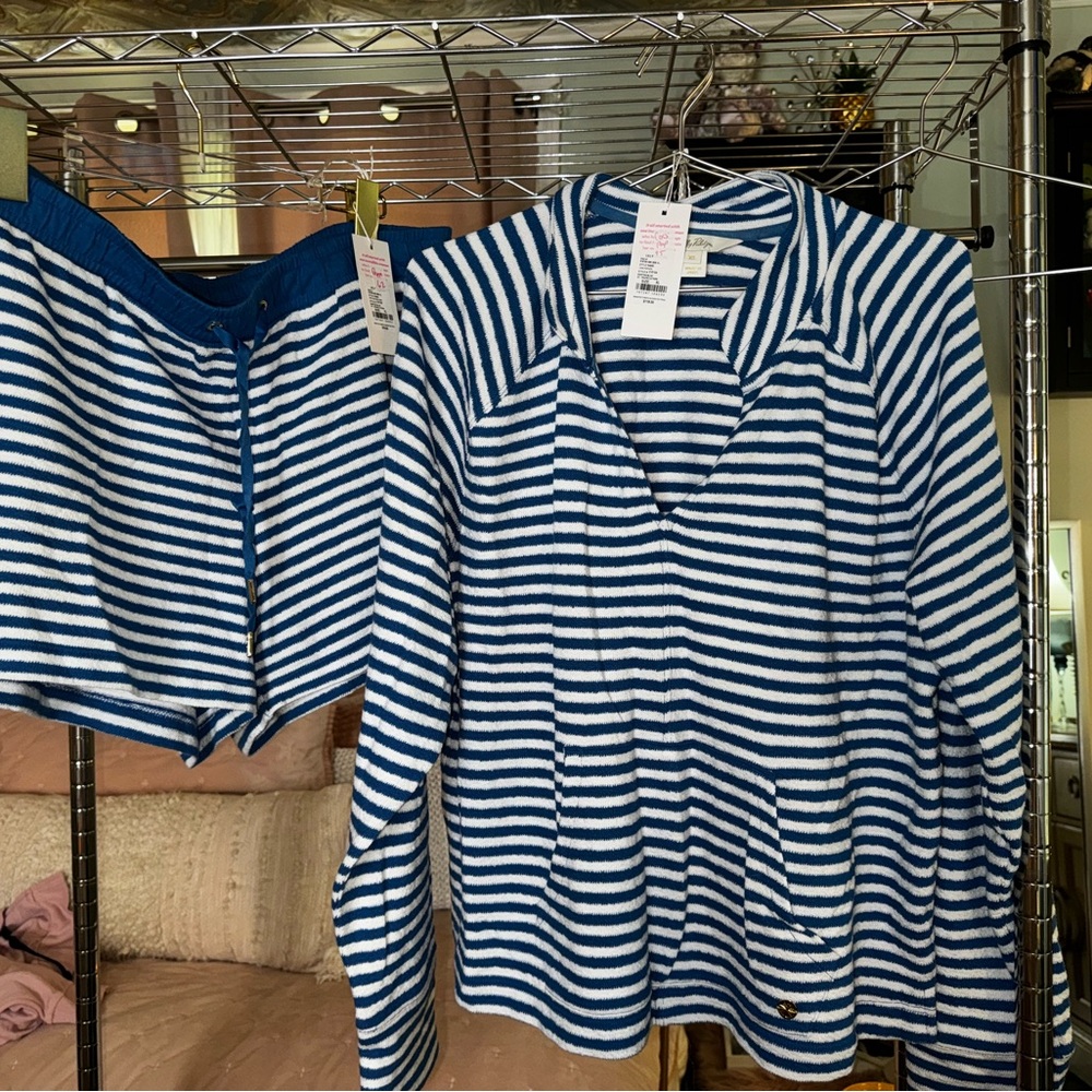 Lilly Pulitzer Blue and White Striped Top